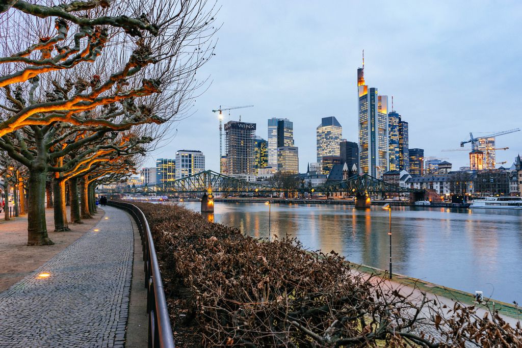 Frankfurt Main River Promenade (Mainufer)